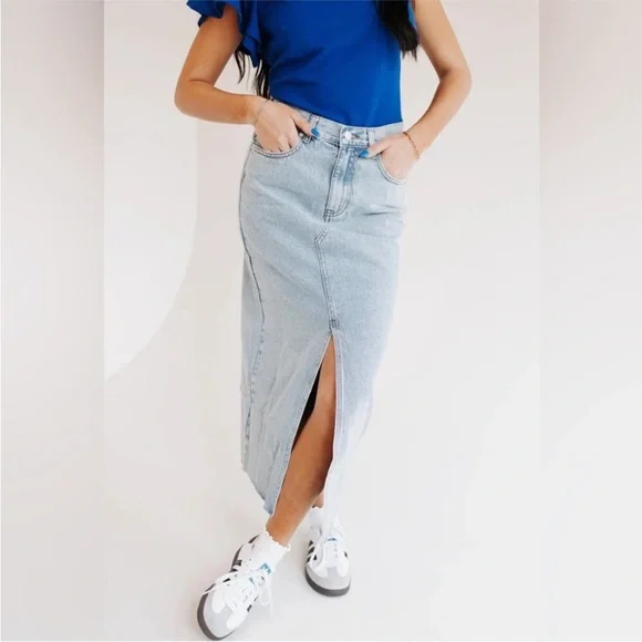 Universal Thread High Rise High Slit Soft Denim Maxi Skirt Size 6 | NWOT! - Picture 2 of 9